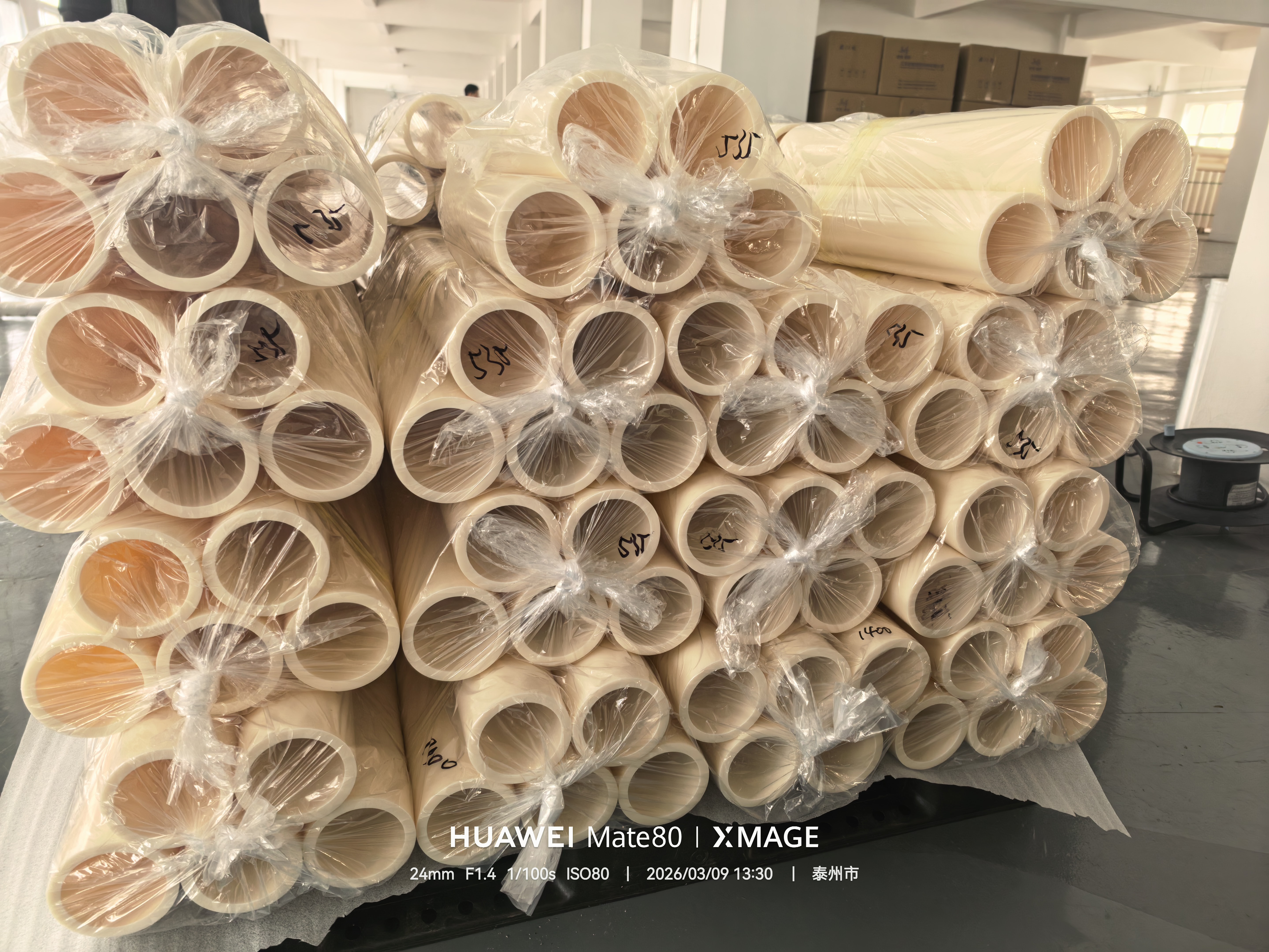 Hongkai Plastics entrega com sucesso o primeiro lote de tubos centrais ABS de alto desempenho para Foshan este ano